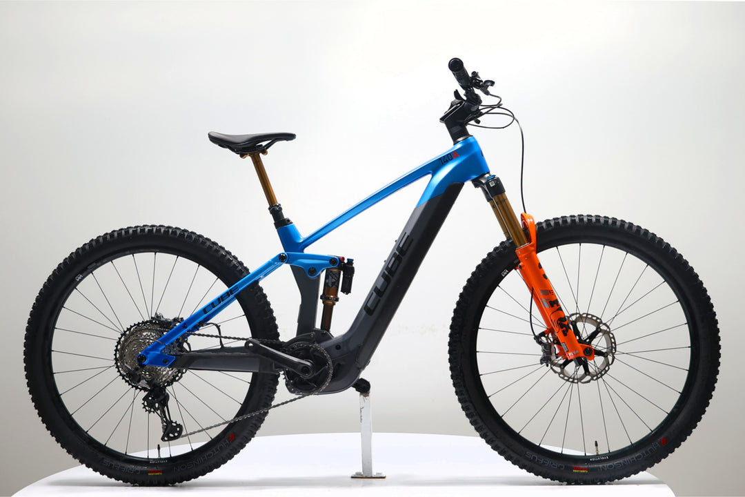 CUBE Stereo Hybrid 140 HPC ActionTeam 2022 T.M 255175