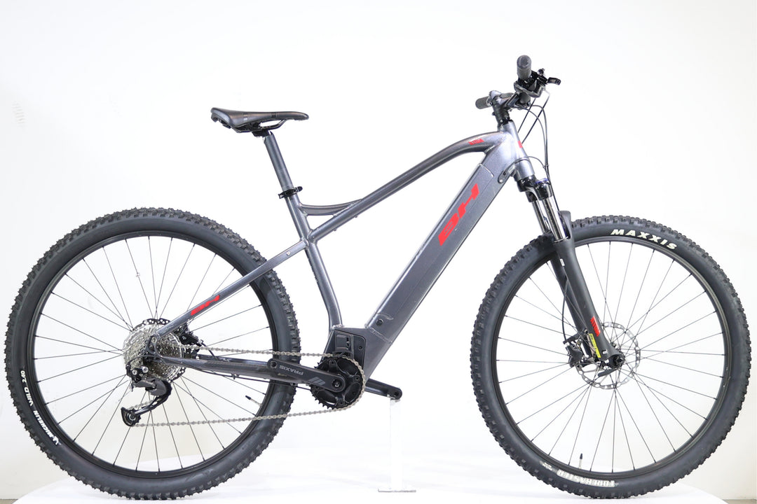 BH Atom 29 2023 M 1425