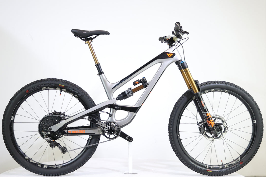 YT Capra 27.5 CF Pro Race 2018 T.M 3022
