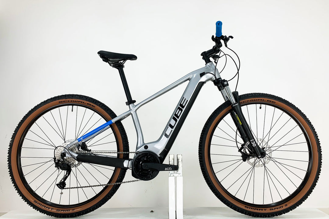 CUBE Reaction Hybrid Performance 500 Silver 2022 L
